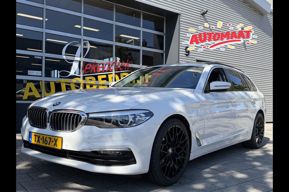 BMW 5 Serie Touring 520i Executive - Panorama dak -Schuifdak I Navigatie I Airco I LED I PDC I Sport pakket I Dealer onderhouden