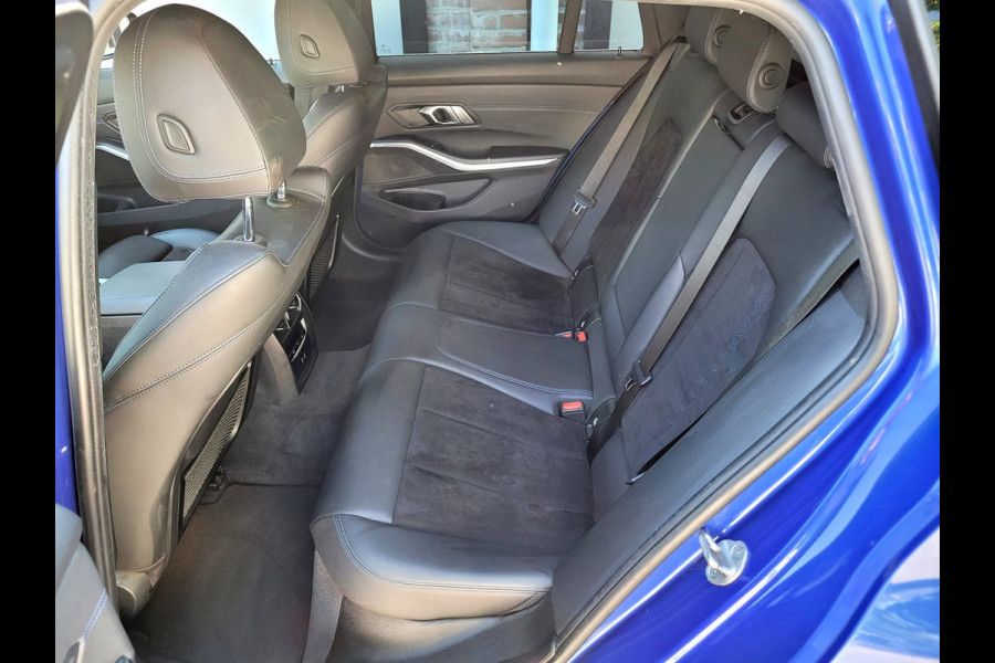 BMW 3 Serie Touring 330e M-sport ACC/HUD/Laser/Trekhaak/HiFi (BTW)