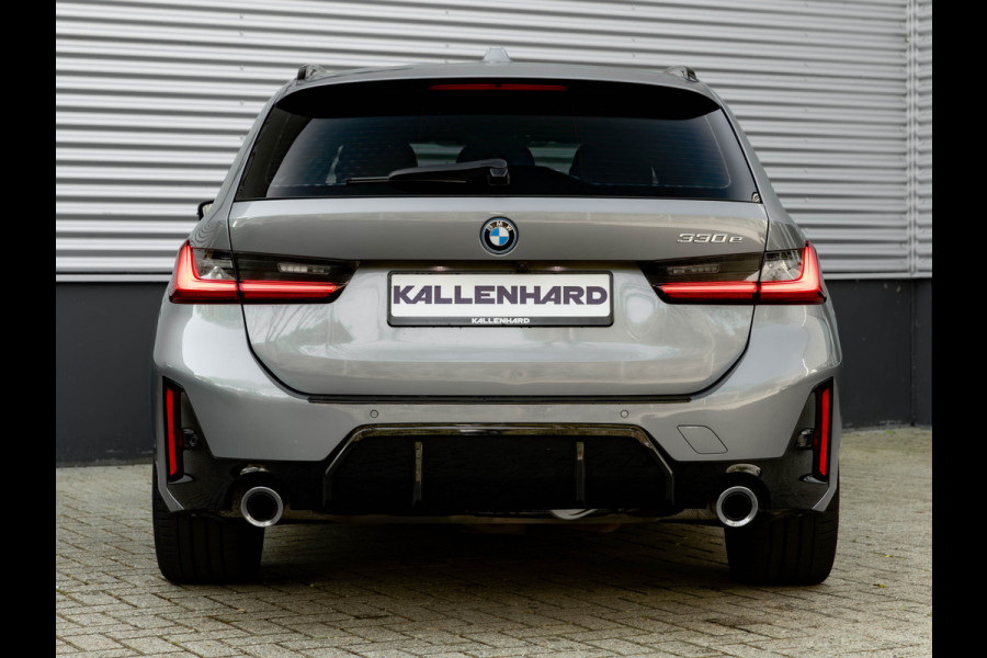 BMW 3 Serie Touring 330e M-Sport - Trekhaak - ACC - Hifi - Stuurwielverwarming