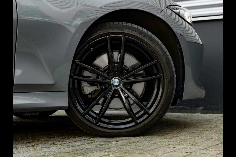 BMW 3 Serie Touring 330e M-Sport - Trekhaak - ACC - Hifi - Stuurwielverwarming
