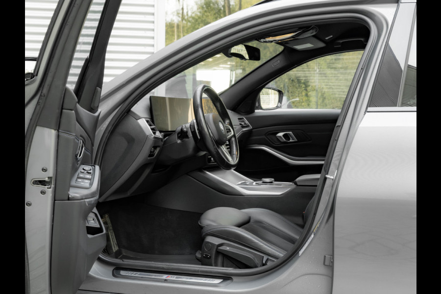 BMW 3 Serie Touring 330e M-Sport - Trekhaak - ACC - Hifi - Stuurwielverwarming