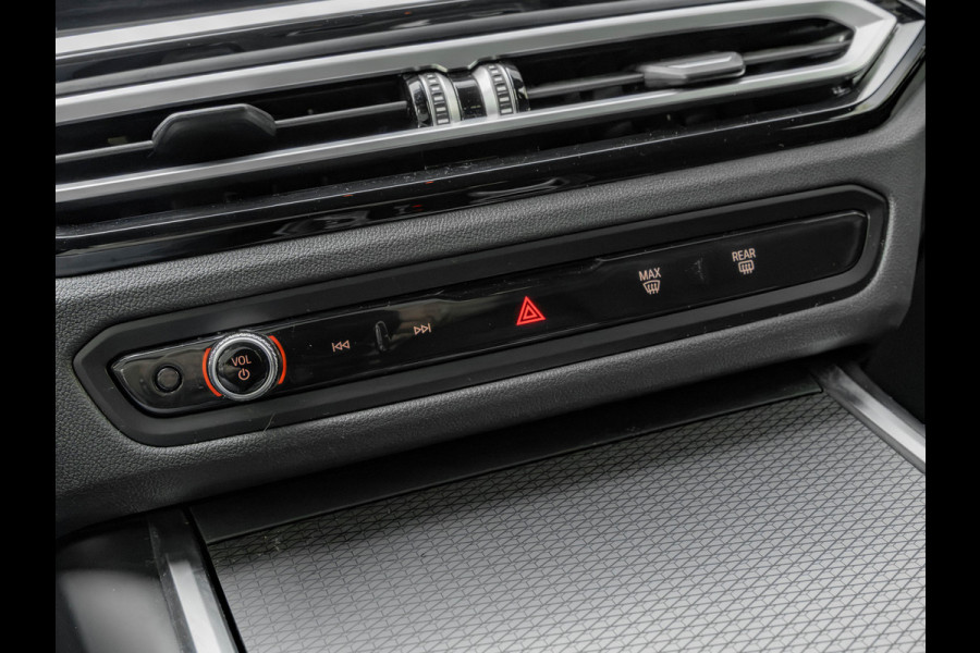 BMW 3 Serie Touring 330e M-Sport - Trekhaak - ACC - Hifi - Stuurwielverwarming