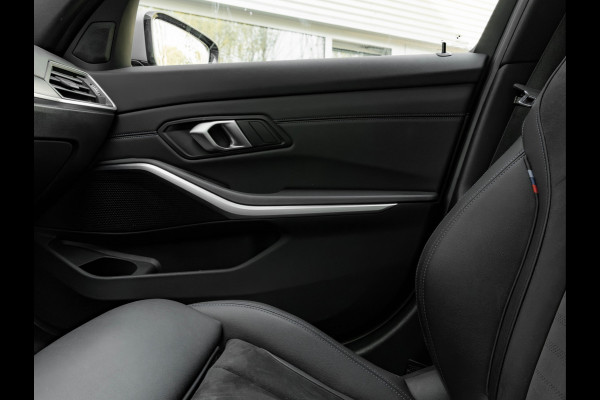 BMW 3 Serie Touring 330e M-Sport - Trekhaak - ACC - Hifi - Stuurwielverwarming