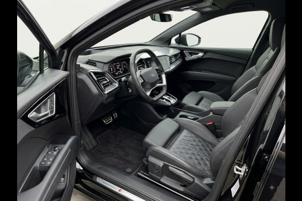 Audi Q4 e-tron 50 quattro S edition 77 kWh Lederen bekleding | 21 inch lichtmetalen velgen | Parkeercamera | Navigatie