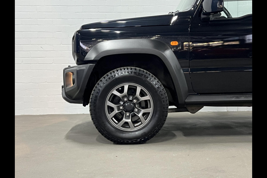 Suzuki Jimny 1.5 Stijl *4 persoons* Cruise control | Stoelverwarming | Achteruitrij camera | Airco | Carplay | Navigatie