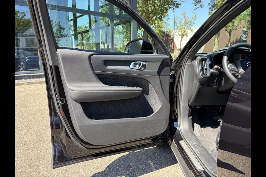 Volvo XC40 Plus Recharge Pure Electric 2WD SOH 96% |  ELECTRISCHE ACHTERKLEP | APPLE CARPLAY | STUUR/STOEL VERWARMING | ACCUGARANTIE 8 JAAR/160.000KM
