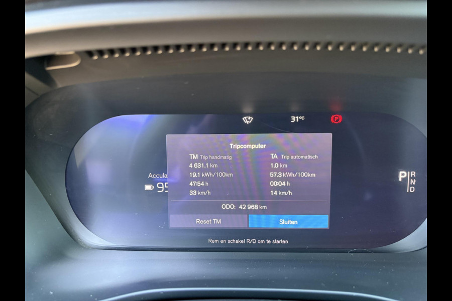 Volvo XC40 Plus Recharge Pure Electric 2WD SOH: 92% | WARMTEPEOMP | STOEL / STUUR VERWARMING | ELEK. ACHTERKLEP | VELGEN LICHT METAAL 19''