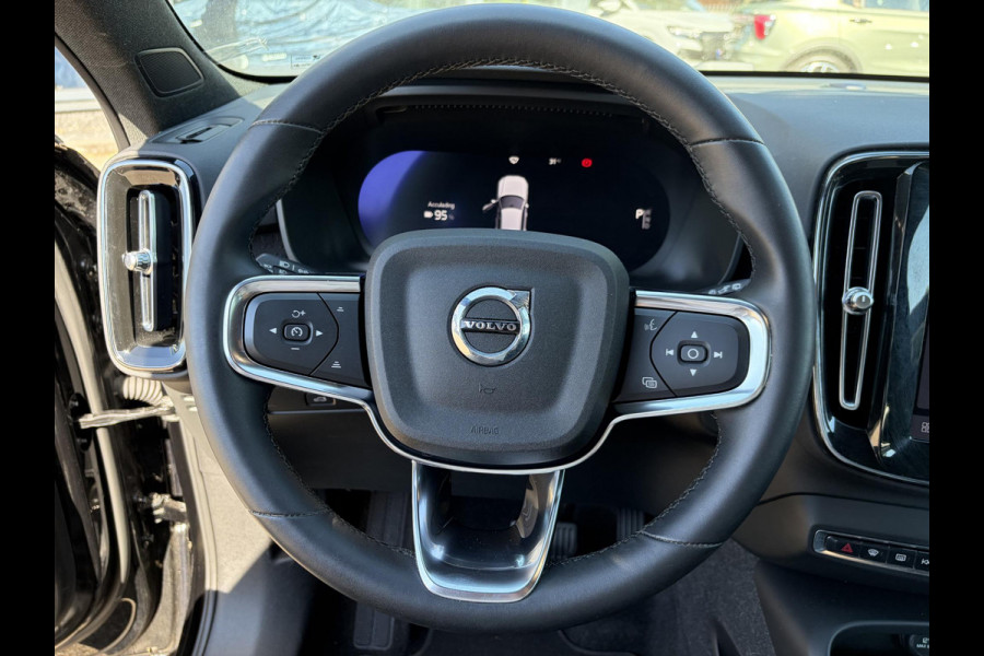 Volvo XC40 Plus Recharge Pure Electric 2WD SOH: 92% | WARMTEPEOMP | STOEL / STUUR VERWARMING | ELEK. ACHTERKLEP | VELGEN LICHT METAAL 19''