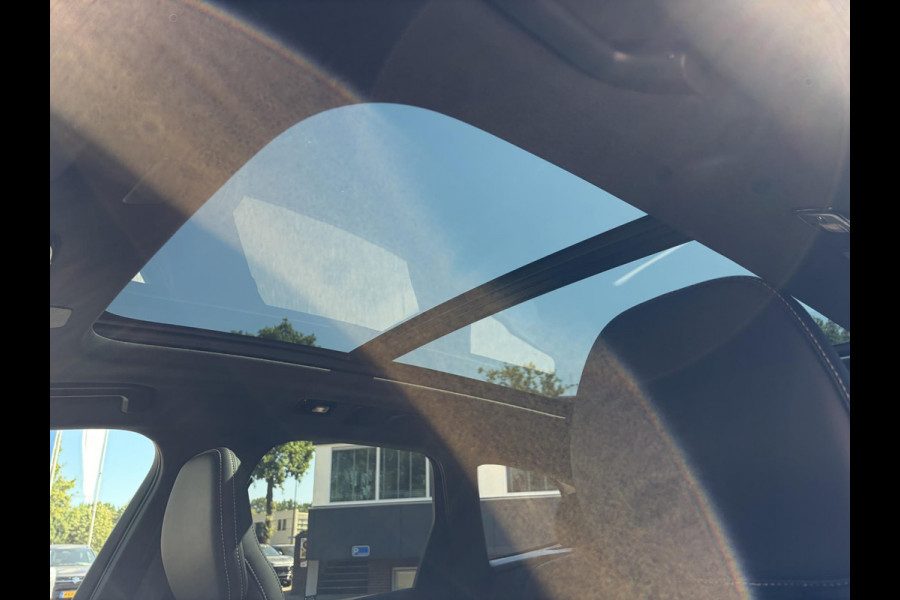 Volvo XC60 2.0 T6 Plug-in hybrid AWD Plus Black Edition DEALER ONDERHOUDE | EL. STOELEN MET GEHEUGEN | HARMAN KARDON |  | STOEL VERWARMING VOOR EN ACHTER| PANORAMA DAK | 360 GRADEN CAMERA | ELEK. STOELEN MET GEHEUGEN | HARMAN/KARDON AUDIO