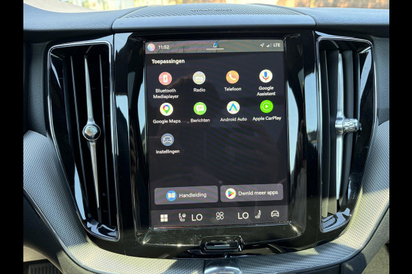 Volvo XC60 2.0 T6 Plug-in hybrid AWD Plus Black Edition DEALER ONDERHOUDE | EL. STOELEN MET GEHEUGEN | HARMAN KARDON |  | STOEL VERWARMING VOOR EN ACHTER| PANORAMA DAK | 360 GRADEN CAMERA | ELEK. STOELEN MET GEHEUGEN | HARMAN/KARDON AUDIO