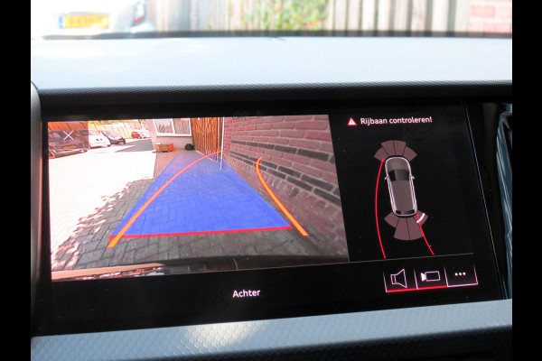 Audi A1 Sportback 25 TFSI epic | DEALER ONDERHOUDEN | SFEERVERLICHTING | CAMERA | 17 INCH VELGEN | NIEUWE BANDEN | APPLE CARPLAY |