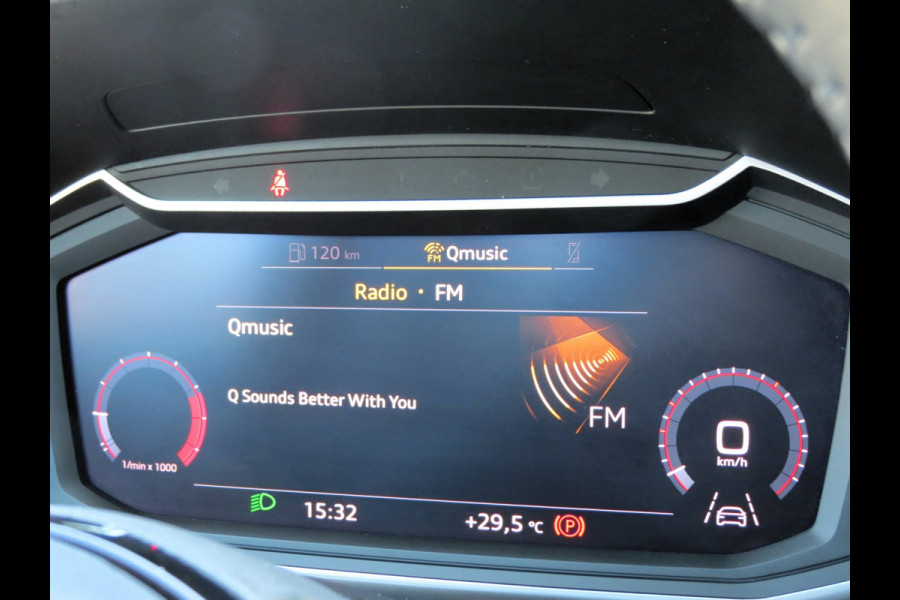 Audi A1 Sportback 25 TFSI epic | DEALER ONDERHOUDEN | SFEERVERLICHTING | CAMERA | 17 INCH VELGEN | NIEUWE BANDEN | APPLE CARPLAY |