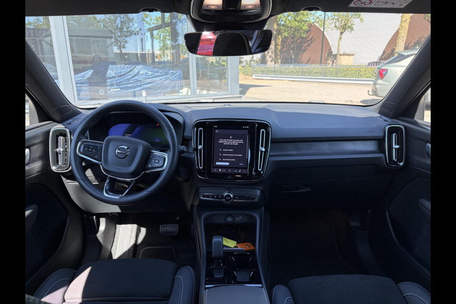 Volvo XC40 Core Recharge Pure Electric 2WD SOH 97% |  | APPLE CARPLAY | STUUR/STOEL VERWARMING | ACCUGARANTIE 8 JAAR/160.000KM