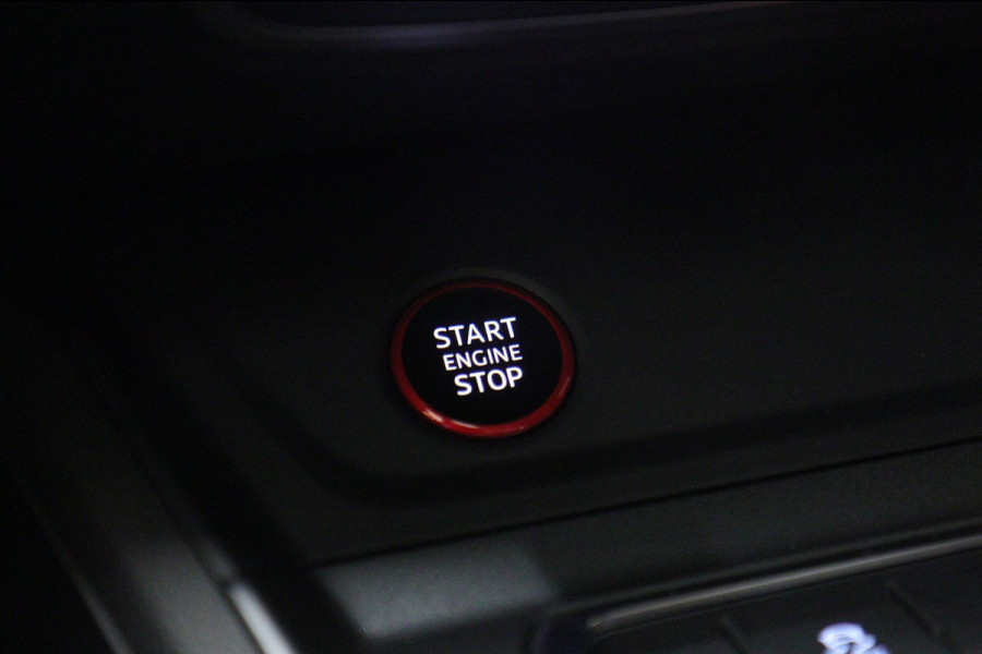 Audi RS Q3 Sportback TFSI Pano/360Cam/Carplay/RSStoelen/Blindspot/BOMVOL