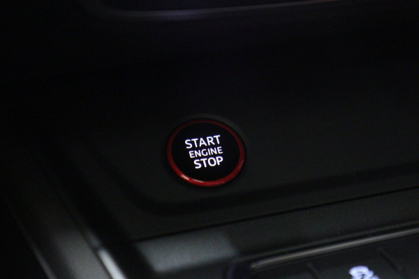 Audi RS Q3 Sportback TFSI Pano/360Cam/Carplay/RSStoelen/Blindspot/BOMVOL