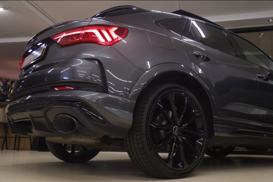 Audi RS Q3 Sportback TFSI Pano/Sonos/360Cam/Carplay/RSStoelen/BOMVOL