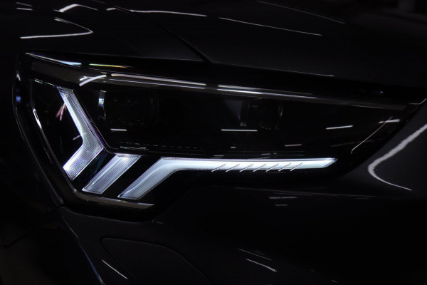 Audi RS Q3 Sportback TFSI Pano/Sonos/360Cam/Carplay/RSStoelen/BOMVOL