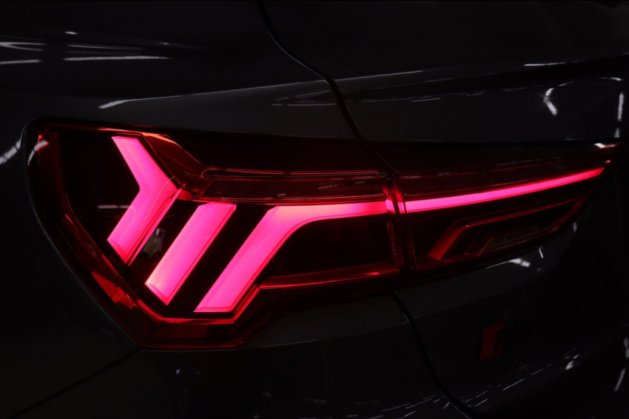 Audi RS Q3 Sportback TFSI Pano/Sonos/360Cam/Carplay/RSStoelen/BOMVOL