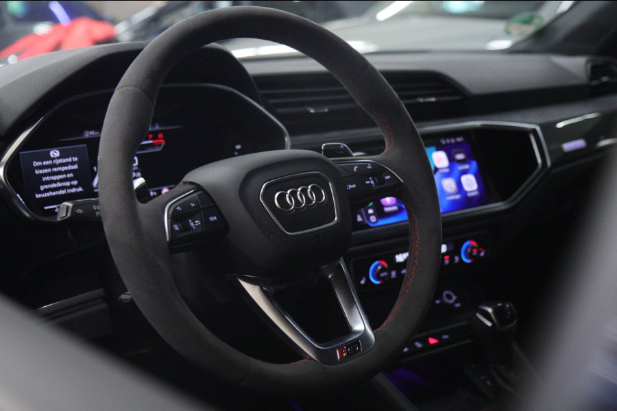 Audi RS Q3 Sportback TFSI Pano/Sonos/360Cam/Carplay/RSStoelen/BOMVOL
