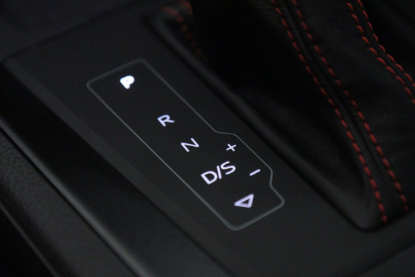 Audi RS Q3 Sportback TFSI Pano/Sonos/360Cam/Carplay/RSStoelen/BOMVOL