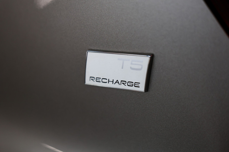 Volvo XC40 1.5 T5 Recharge R-Design AVM H&K CARPLAY MEMORY NAVI CLIMA ACC CAMERA STOELVW '22