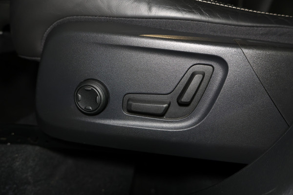 Volvo XC40 1.5 T5 Recharge R-Design AVM H&K CARPLAY MEMORY NAVI CLIMA ACC CAMERA STOELVW '22