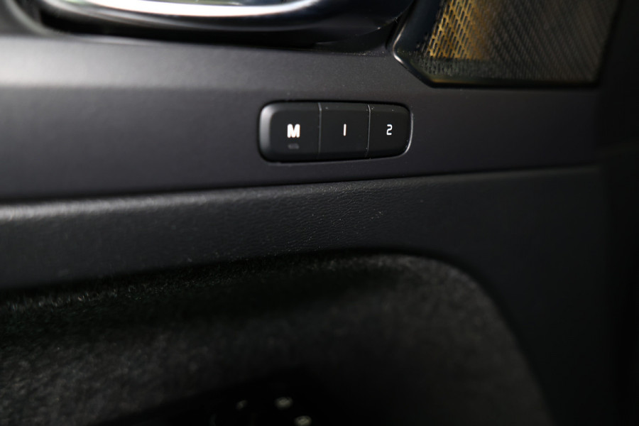 Volvo XC40 1.5 T5 Recharge R-Design AVM H&K CARPLAY MEMORY NAVI CLIMA ACC CAMERA STOELVW '22