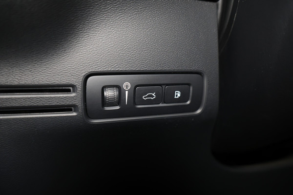 Volvo XC40 1.5 T5 Recharge R-Design AVM H&K CARPLAY MEMORY NAVI CLIMA ACC CAMERA STOELVW '22