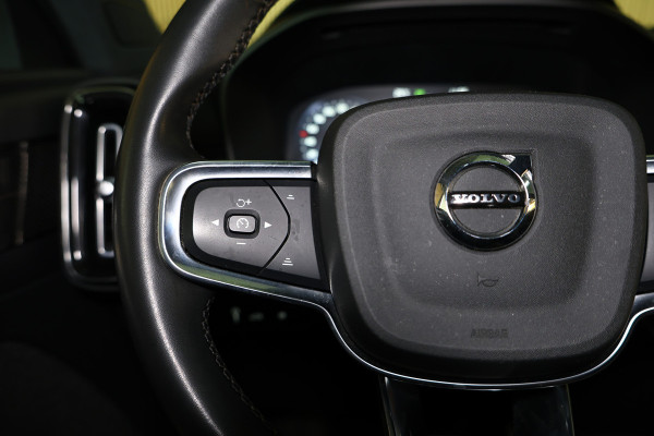 Volvo XC40 1.5 T5 Recharge R-Design AVM H&K CARPLAY MEMORY NAVI CLIMA ACC CAMERA STOELVW '22