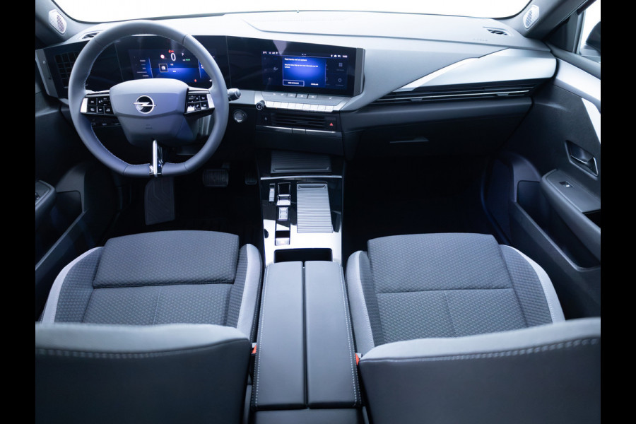 Opel Astra Electric 54 kWh Bus. Ed. | 8 jr. garantie | AGR Stoelen | Stoel- & Stuiurverwarming | Navigatie | Camera | Adaptieve Cruise, Draadloze tel. lader, Apple Carplay, Adroid auto,  Extra getint glas achter,