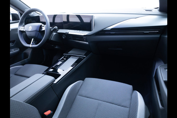 Opel Astra Electric 54 kWh Bus. Ed. | 8 jr. garantie | AGR Stoelen | Stoel- & Stuiurverwarming | Navigatie | Camera | Adaptieve Cruise, Draadloze tel. lader, Apple Carplay, Adroid auto,  Extra getint glas achter,