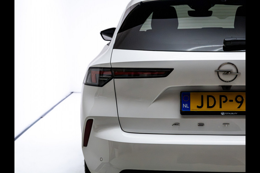 Opel Astra Electric 54 kWh Bus. Ed. | 8 jr. garantie | AGR Stoelen | Stoel- & Stuiurverwarming | Navigatie | Camera | Adaptieve Cruise, Draadloze tel. lader, Apple Carplay, Adroid auto,  Extra getint glas achter,