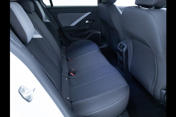 Opel Astra Electric 54 kWh Bus. Ed. | 8 jr. garantie | AGR Stoelen | Stoel- & Stuiurverwarming | Navigatie | Camera | Adaptieve Cruise, Draadloze tel. lader, Apple Carplay, Adroid auto,  Extra getint glas achter,