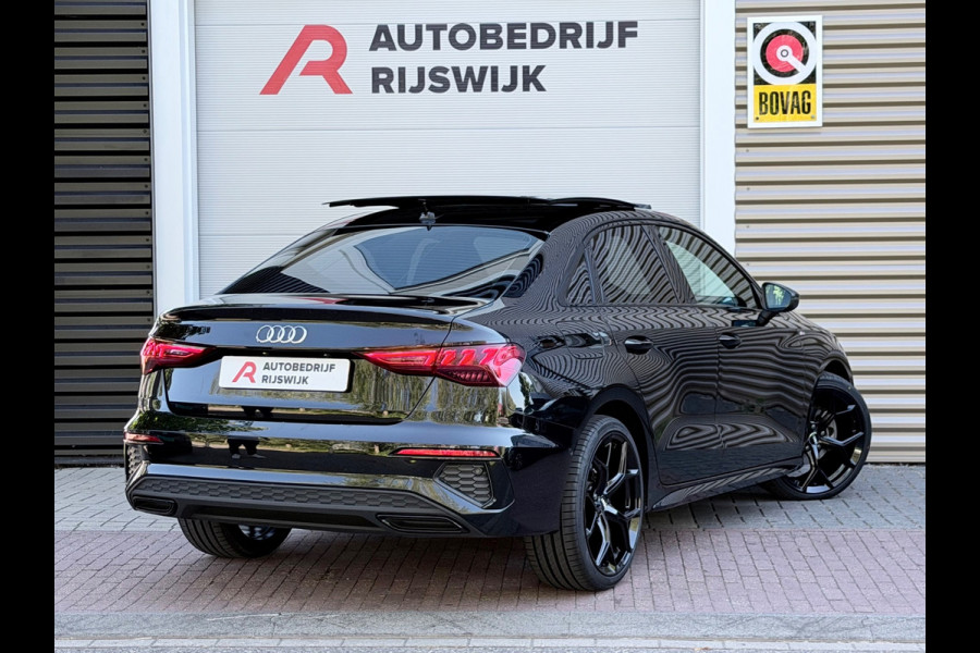 Audi A3 Limousine 30 TFSI S edition Pano/AppleCarPlay/Acc