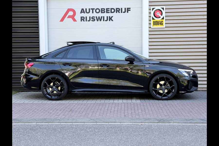 Audi A3 Limousine 30 TFSI S edition Pano/AppleCarPlay/Acc