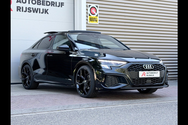 Audi A3 Limousine 30 TFSI S edition Pano/AppleCarPlay/Acc