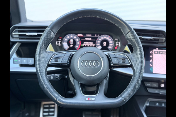 Audi A3 Limousine 30 TFSI S edition Pano/AppleCarPlay/Acc