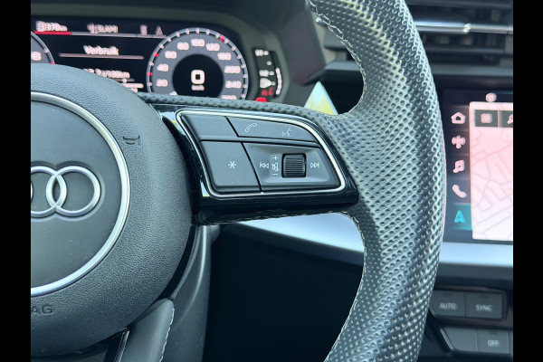 Audi A3 Limousine 30 TFSI S edition Pano/AppleCarPlay/Acc