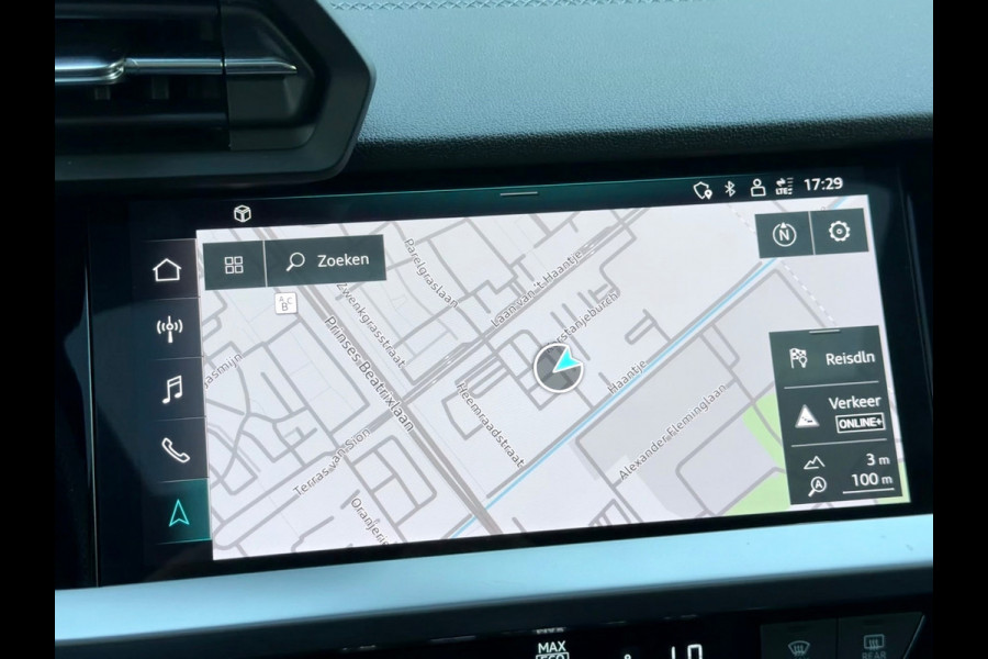 Audi A3 Limousine 30 TFSI S edition Pano/AppleCarPlay/Acc