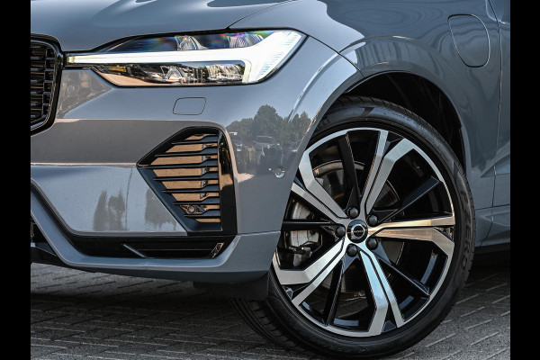 Volvo XC60 2.0 T8 Plug-in hybrid AWD Ultra Black Edition | Panoramadak | Harman/Kardon | Pilot Assist | HUD | 360 Camera | Memory Seats | Trekhaak | Stuurverwarming | Stoelverwarming V+A |