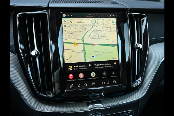 Volvo XC60 2.0 T8 Plug-in hybrid AWD Ultra Black Edition | Panoramadak | Harman/Kardon | Pilot Assist | HUD | 360 Camera | Memory Seats | Trekhaak | Stuurverwarming | Stoelverwarming V+A |