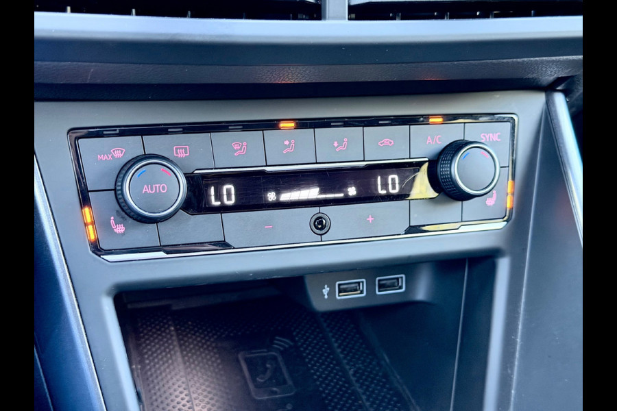 Volkswagen Polo 2.0 TSI GTI Pano/Beats/Camera/Acc