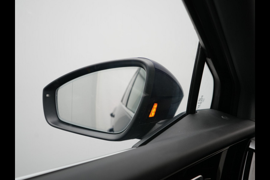 Audi Q4 e-tron 55 Quattro Advanced edition 82 kWh 340pk | Panodak | Adaptive Cruise | Head Up | Sonos Audio | Camera | Matrix LED | Stoelen & Stuur Verwarmd | Blis | Apple Carplay | Navigatie | DAB |