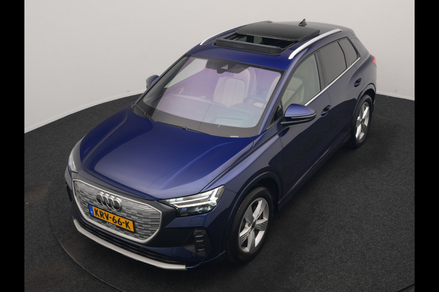 Audi Q4 e-tron 55 Quattro Advanced edition 82 kWh 340pk | Panodak | Adaptive Cruise | Head Up | Sonos Audio | Camera | Matrix LED | Stoelen & Stuur Verwarmd | Blis | Apple Carplay | Navigatie | DAB |