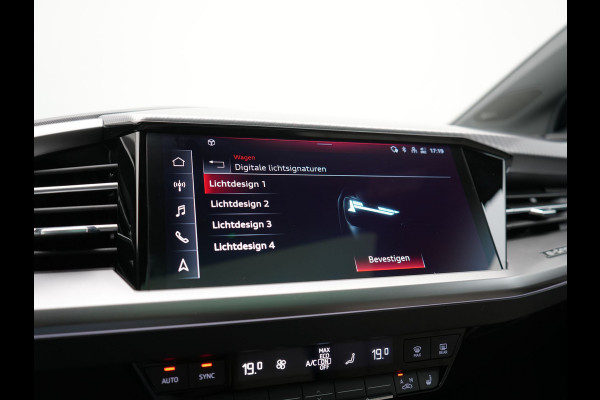 Audi Q4 e-tron 55 Quattro Advanced edition 82 kWh 340pk | Panodak | Adaptive Cruise | Head Up | Sonos Audio | Camera | Matrix LED | Stoelen & Stuur Verwarmd | Blis | Apple Carplay | Navigatie | DAB |