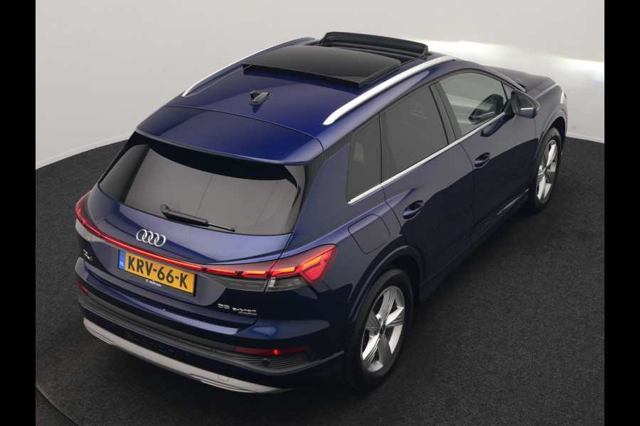 Audi Q4 e-tron 55 Quattro Advanced edition 82 kWh 340pk | Panodak | Adaptive Cruise | Head Up | Sonos Audio | Camera | Matrix LED | Stoelen & Stuur Verwarmd | Blis | Apple Carplay | Navigatie | DAB |