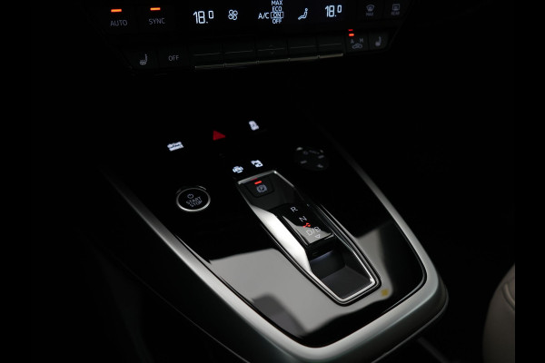 Audi Q4 e-tron 55 Quattro Advanced edition 82 kWh 340pk | Panodak | Adaptive Cruise | Head Up | Sonos Audio | Camera | Matrix LED | Stoelen & Stuur Verwarmd | Blis | Apple Carplay | Navigatie | DAB |