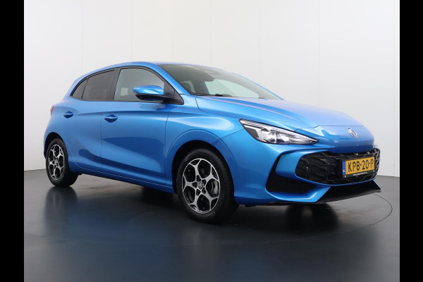 MG MG3 Hybrid+ 1.5 Hybrid+ Luxury VAN:22.900,- VOOR:19.330,- UW HERFSTVOORDEEL:3.570,-| ONDERHOUD GEHAD BIJ DEALER, DIRECT LEVERBAAR | 7 JAAR MG FABRIEKS GARANTIE TM 02-2032 | STOEL + STUURVERWARMING | 360 CAMERA | ADAP. CRUISE | DODE HOEK | KEYLESS | APPLE CARPLAY |