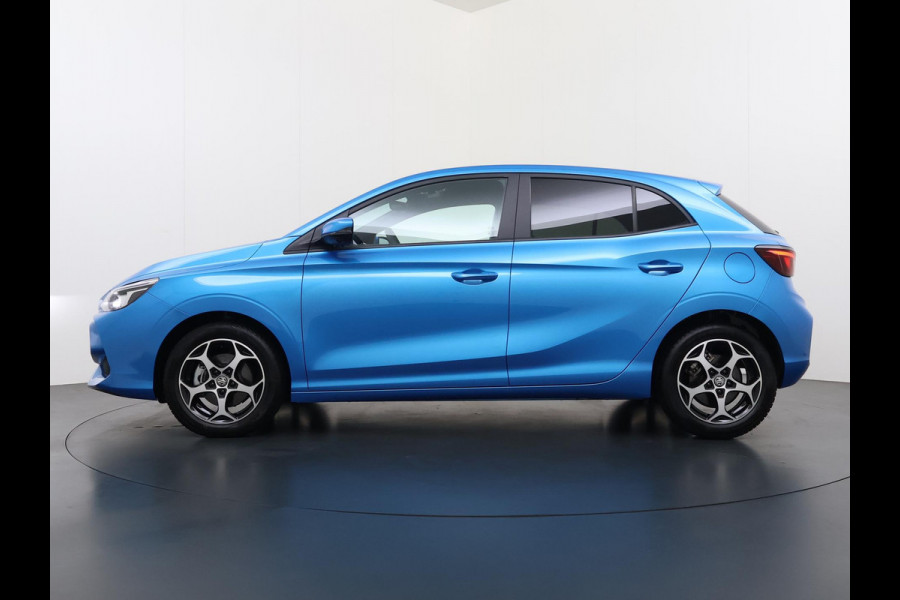 MG MG3 Hybrid+ 1.5 Hybrid+ Luxury VAN:22.900,- VOOR:19.330,- UW HERFSTVOORDEEL:3.570,-| ONDERHOUD GEHAD BIJ DEALER, DIRECT LEVERBAAR | 7 JAAR MG FABRIEKS GARANTIE TM 02-2032 | STOEL + STUURVERWARMING | 360 CAMERA | ADAP. CRUISE | DODE HOEK | KEYLESS | APPLE CARPLAY |