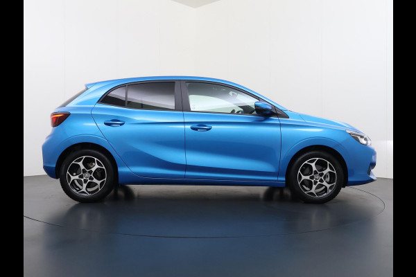 MG MG3 Hybrid+ 1.5 Hybrid+ Luxury VAN:22.900,- VOOR:19.330,- UW HERFSTVOORDEEL:3.570,-| ONDERHOUD GEHAD BIJ DEALER, DIRECT LEVERBAAR | 7 JAAR MG FABRIEKS GARANTIE TM 02-2032 | STOEL + STUURVERWARMING | 360 CAMERA | ADAP. CRUISE | DODE HOEK | KEYLESS | APPLE CARPLAY |